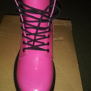 Girls Dr. Martens boots